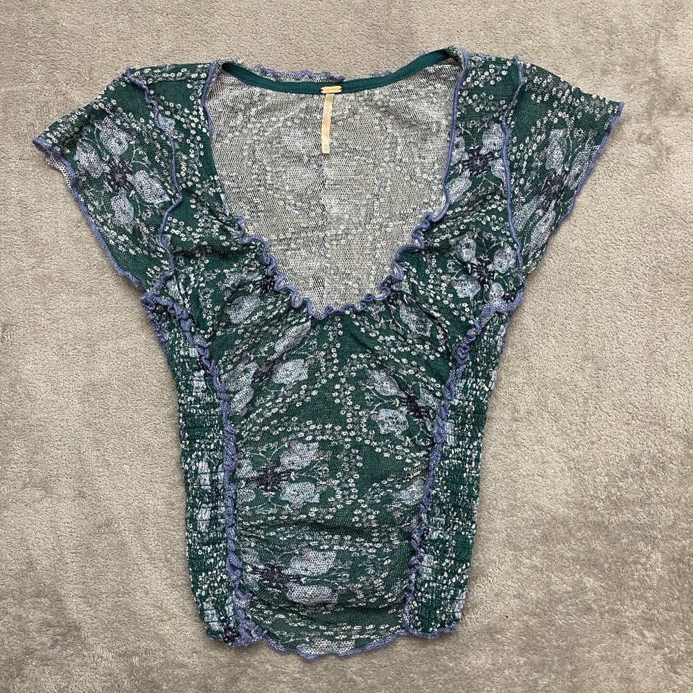 FREE PEOPLE Oh My Baby Tee Cropped & Ruched Top Green Size XS